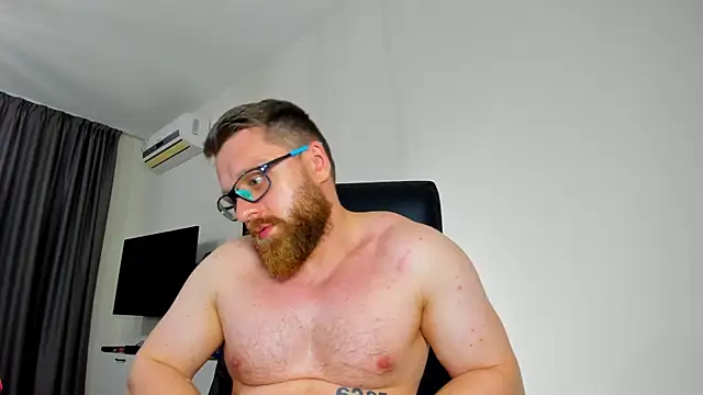 Findom_guy live XXX chat