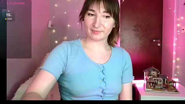 Birdie_Kiss' Live XXX Chat