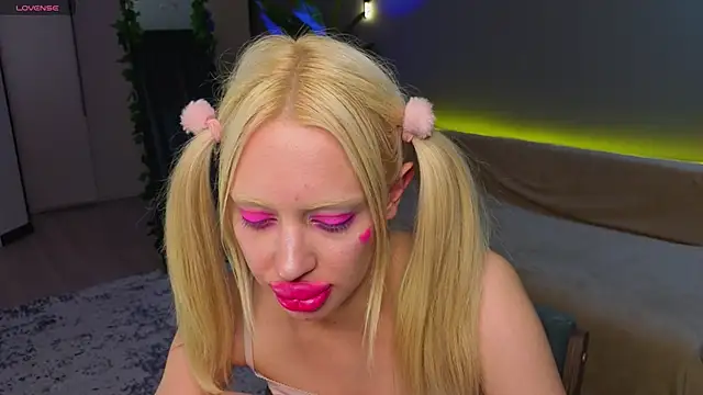 Luna_Beverly Chat XXX in diretta