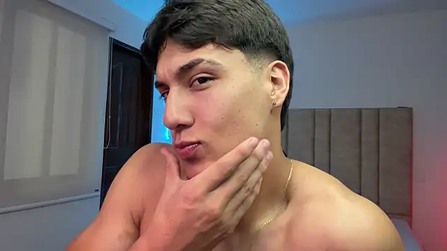 แชท XXX สดของ CHRIS_MORGAN1