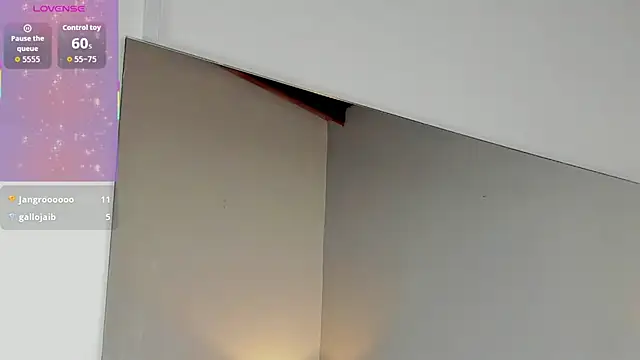 Živý XXX chat EmilySearss