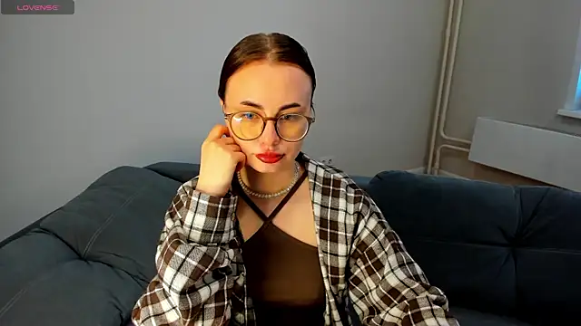 MewStella live XXX chat