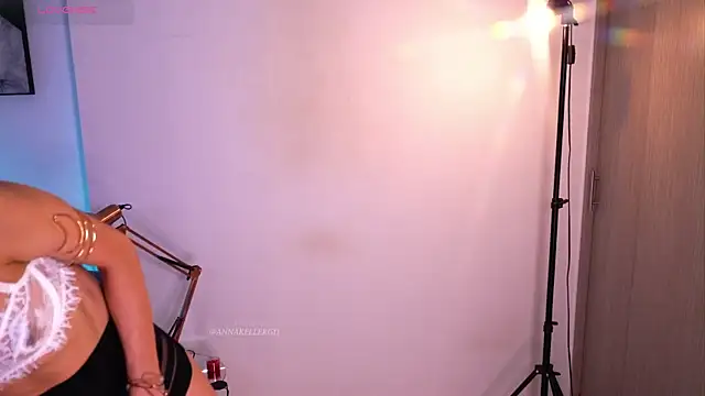 annakellergo1 라이브 XXX 채팅