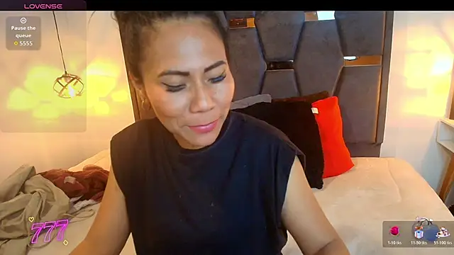 Chatroom XXX en direct de Keyla_Brunette_