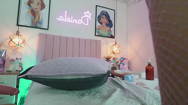 dani_parker_ Adlı Modelin Canlı XXX Sohbeti