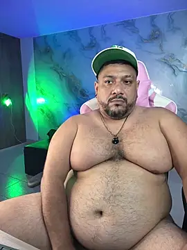 Pokazy przed kamerką – jacoob_woods