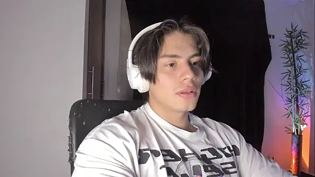Giordano_Russo 网络视讯表演