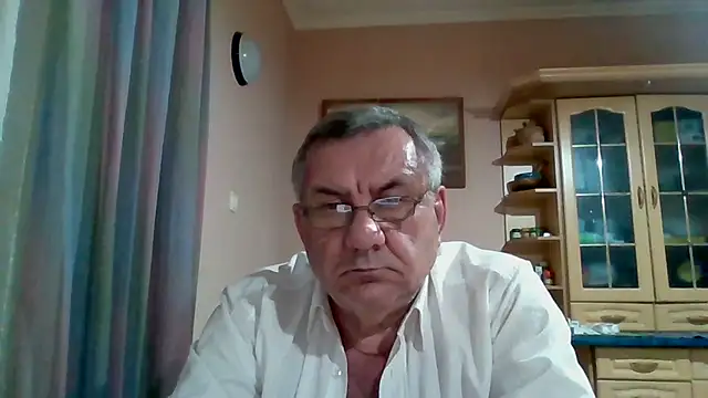 Show modela machomale3 na web-kameri