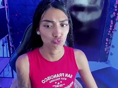 KarlaSlutSkinny__ Chat XXX in diretta