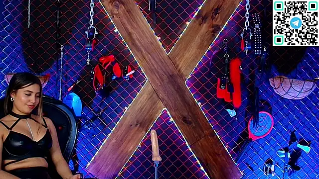 bellatrix_mistres_bdsm's Live XXX Chat