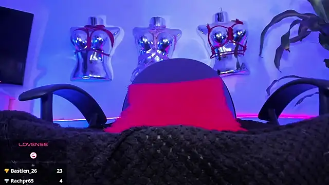 LucyStrike_'s Webcam Show