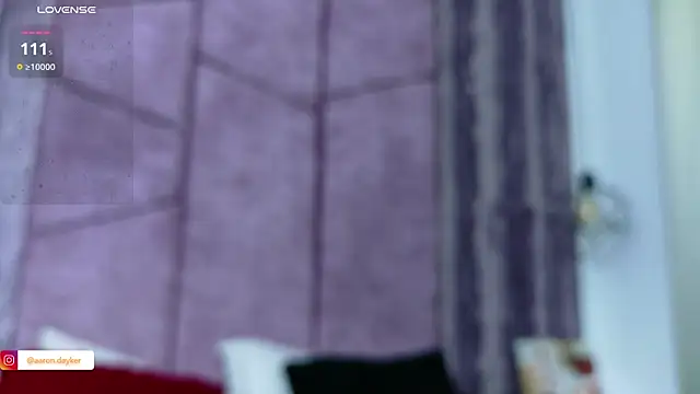 AronTawers live XXX chat
