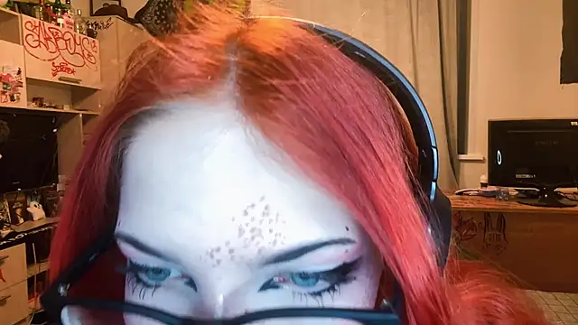 RedHeadCat's Webcam Show