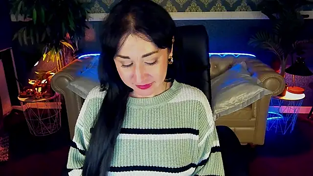 CarolinaaFoxyyy Chat XXX in diretta