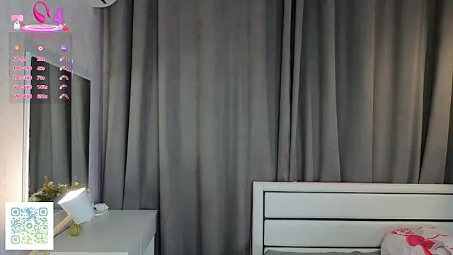 DaynaMacha's Live XXX Chat