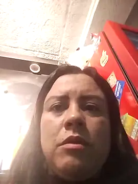 Chat XXX en directo de karlagiraldo198
