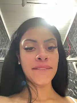 Show de belababyy na webcam