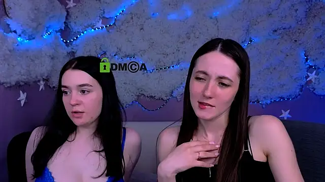 monica_xcx's Live XXX Chat