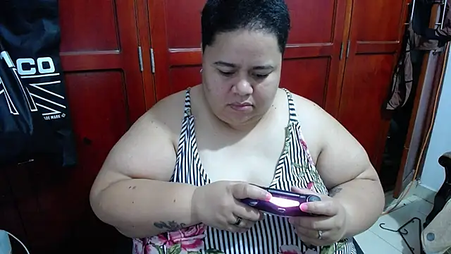 Chat XXX en directo de hotlesby4uxxx