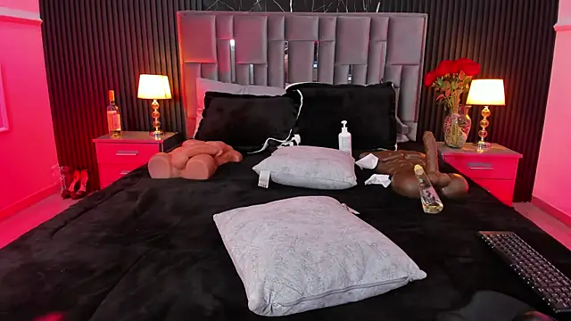 Bigsexxyass' Live XXX Chat