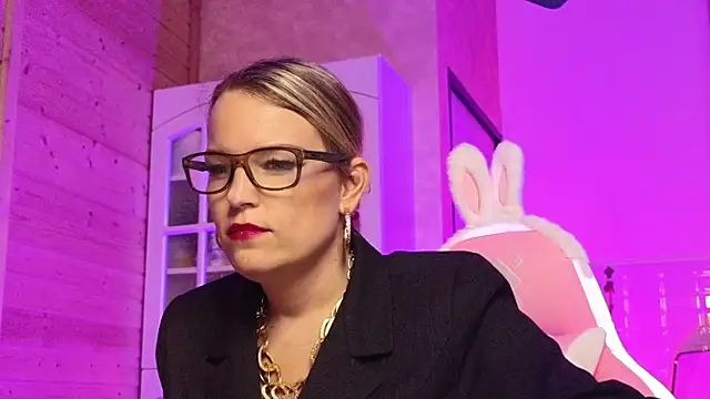 Czat XXX na żywo – Lady_Shine