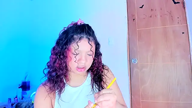 Emily_Coper18 라이브 XXX 채팅