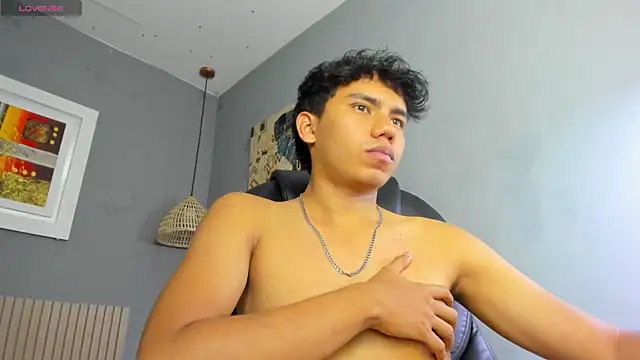 Jack_Ryan26 élő XXX-chatje