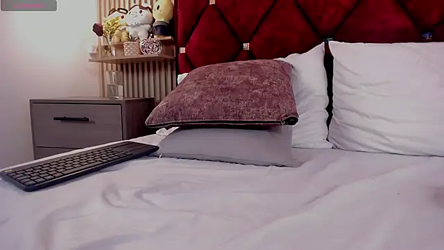 Živý XXX chat Kiri_Velvet