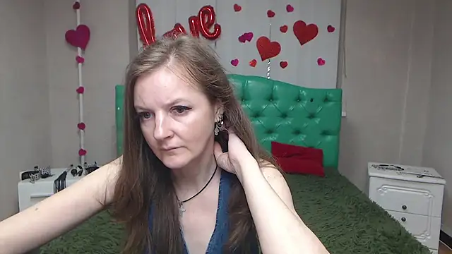 Živý XXX chat MeganPirs