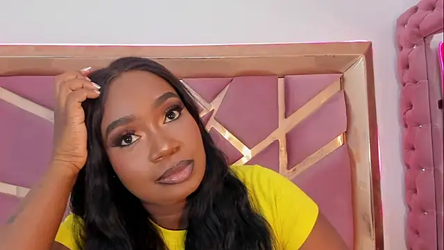 Britanymooree Live XXX-Chat