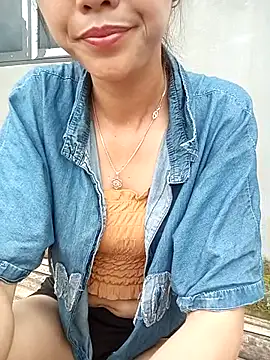 Suly-sweet Pertunjukan Webcam