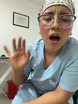 Kay_LustyWife Show in webcam