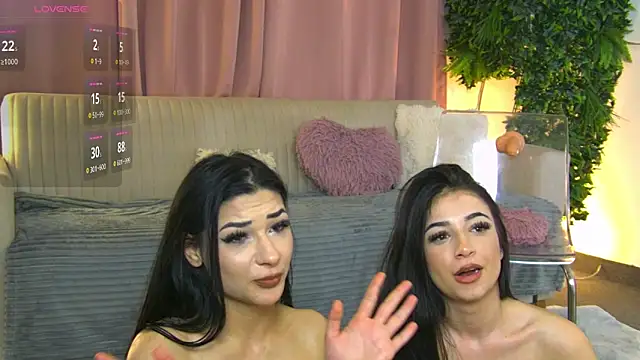 ObsessionDarcieAndAria Webcam show