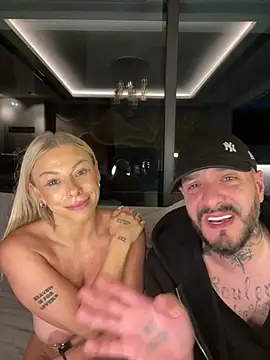 SexOnMyLvL Adlı Modelin Canlı XXX Sohbeti