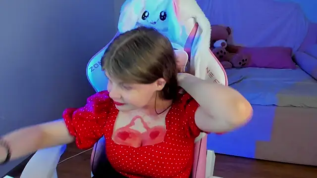 ChloeHalses élő XXX-chatje