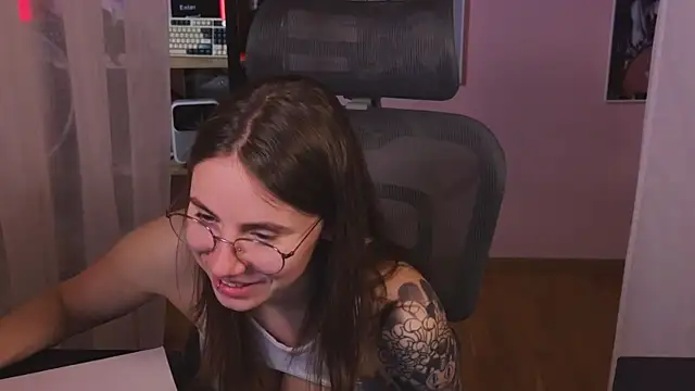 _AnnaStark_'s Live XXX Chat