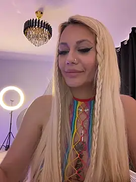 دردشة AlmaBby الجنسية المباشرة