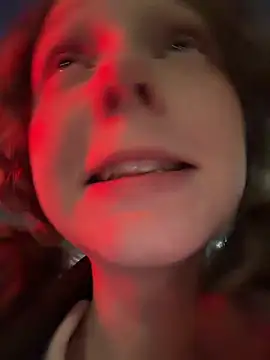 outside_rosy webcam show