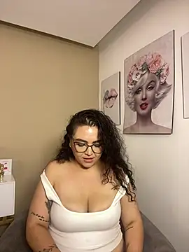 AlmaraRouge's Live XXX Chat