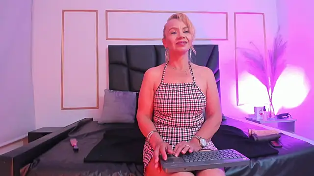 AnastasiaTaylor_ 라이브 XXX 채팅