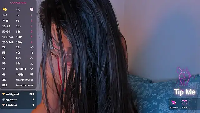 latingabby Adlı Modelin Canlı XXX Sohbeti