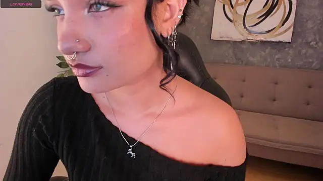 Онлайн чат XXX renee_shelby_