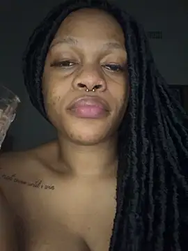 BonnyMolhada 라이브 XXX 채팅