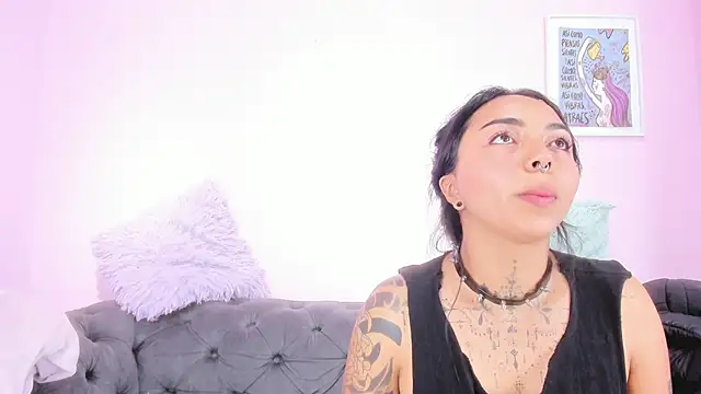 miss_soffi_'s Live XXX Chat