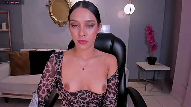 AmaliaCrus' Live XXX Chat