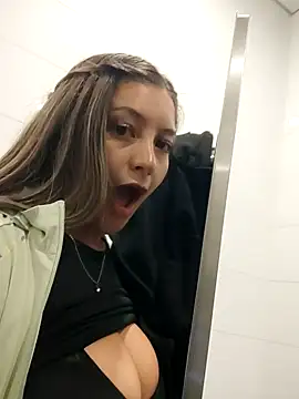 alana_69's Live XXX Chat