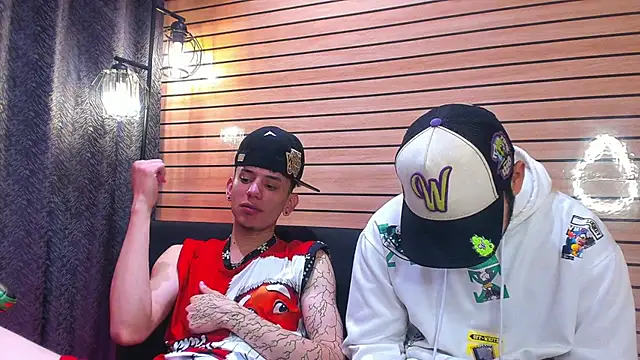 Chat XXX en directo de TheBatMansion