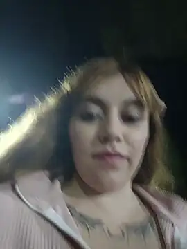 Chat XXX ao vivo de Isabella__Risky