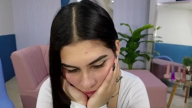 amy_lovelydoll's Live XXX Chat