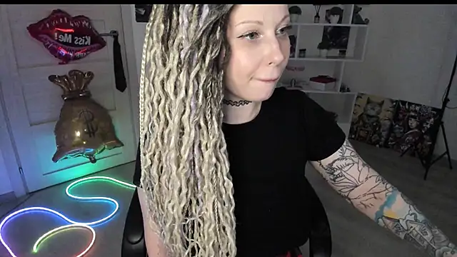 HoneySallyMoore's Live XXX Chat